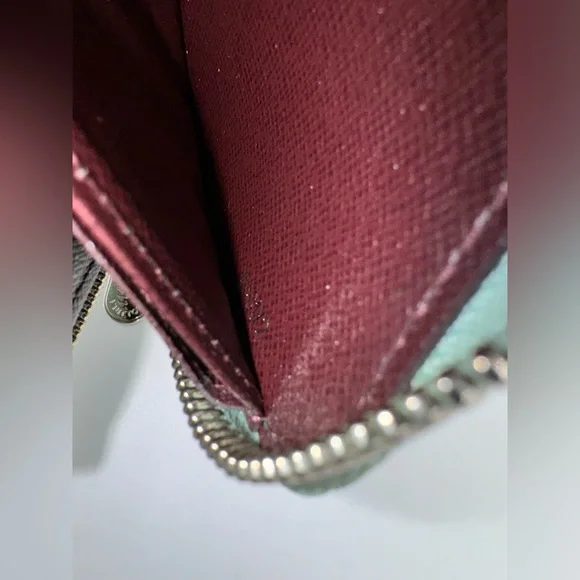 Louis Vuitton Epi Electric Zippy Wallet Amande